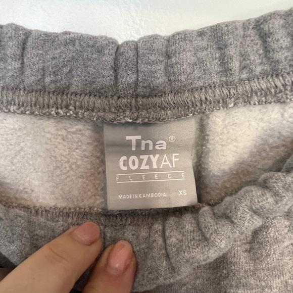 TNA cozy AF fleece shorts - Picture 2 of 2